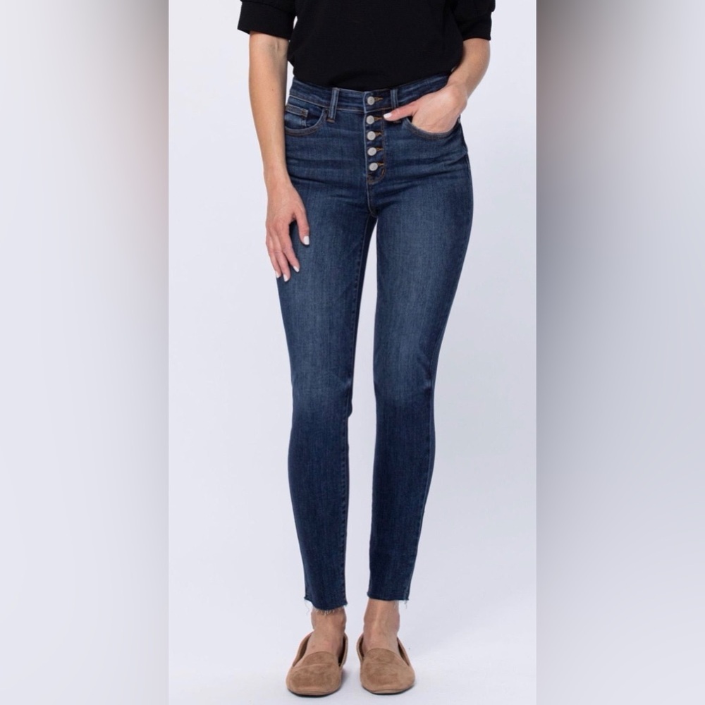 Judy Blue Button Fly Skinny Jeans, EUC